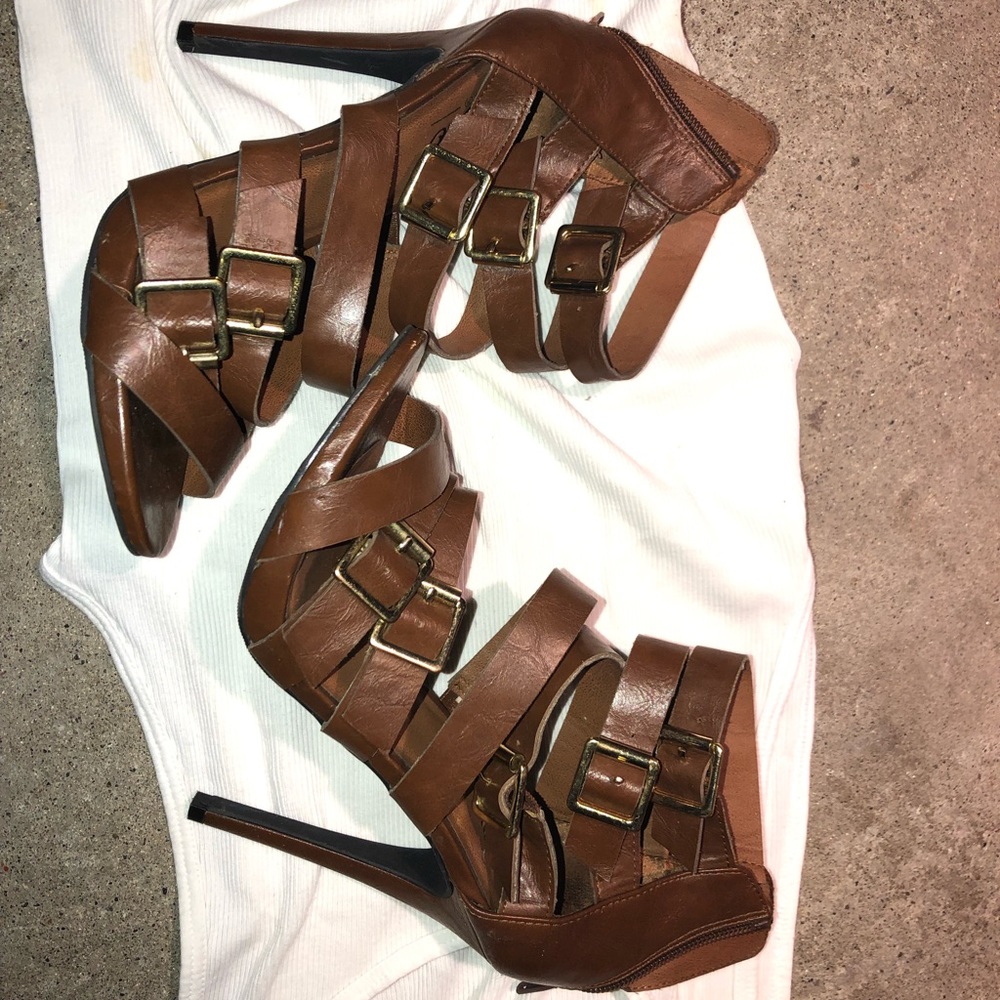 Brown strapy heel